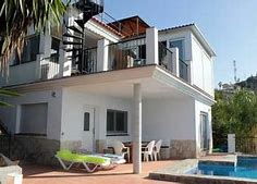 vacation rentals at beach. jpg