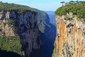 Itaimbezinho Valley Brazil steep cliffs in a rainforest
