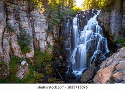 Explore the Best West Canyon Adventures: Top 15 Camping & Hiking Destinations ?⛺ 11 Waterfalls with steep cliffs and trees.