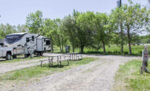 Trail Ridge Road: RV & Camping Adventure Guide 🏕️🚐 2 Bozeman Trail Campground and RV Park with spacious RV sites, mountain views, and outdoor camping amenities in Montana.