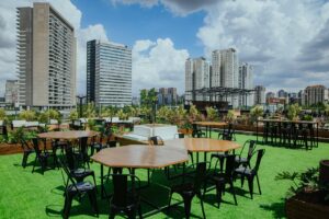 Rooftop Dining at Reserva Rooftop – Stylish Skyline Experience